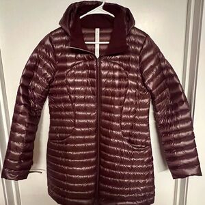 Lululemon Women's Pack it, 700 Fill Down Puffer long Jacket, burgundy